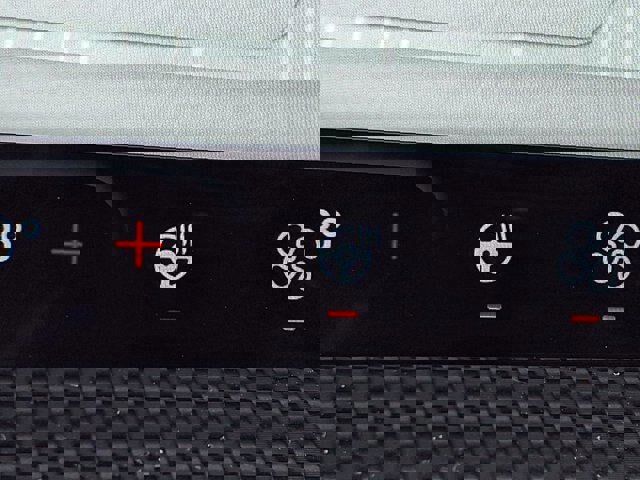 Certified 2024 Ford Escape ST-Line w/ Tech Pack #1 image 9