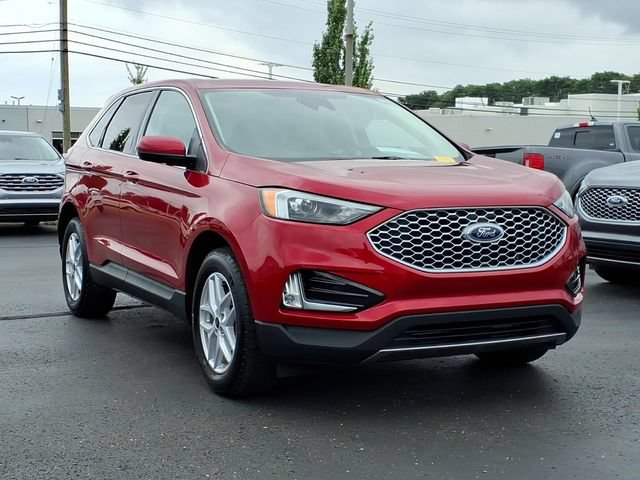 Certified 2024 Ford Edge SEL w/ Convenience Package AWD/4WD image 3