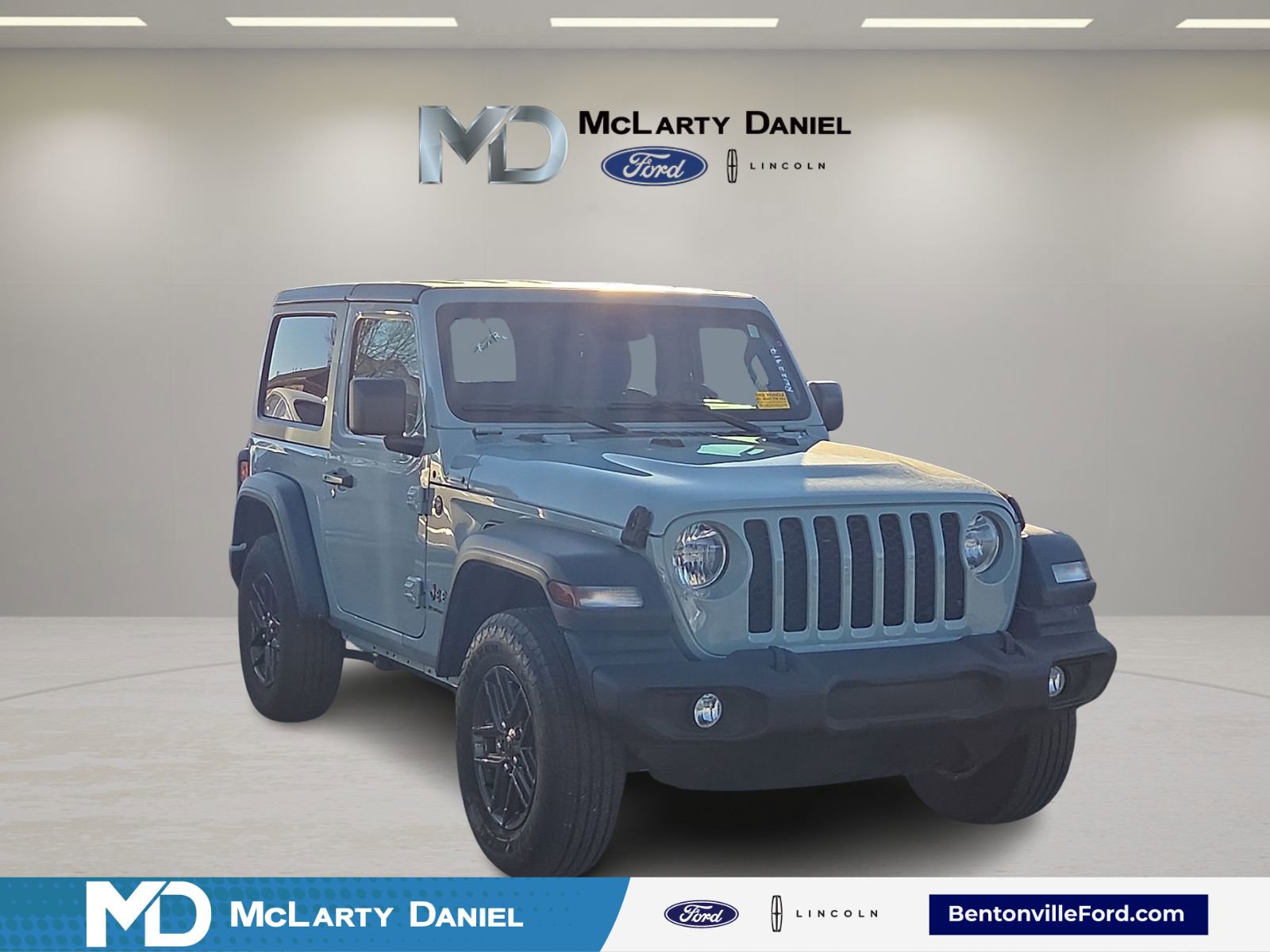 Used 2024 Jeep Wrangler Sport S image 1