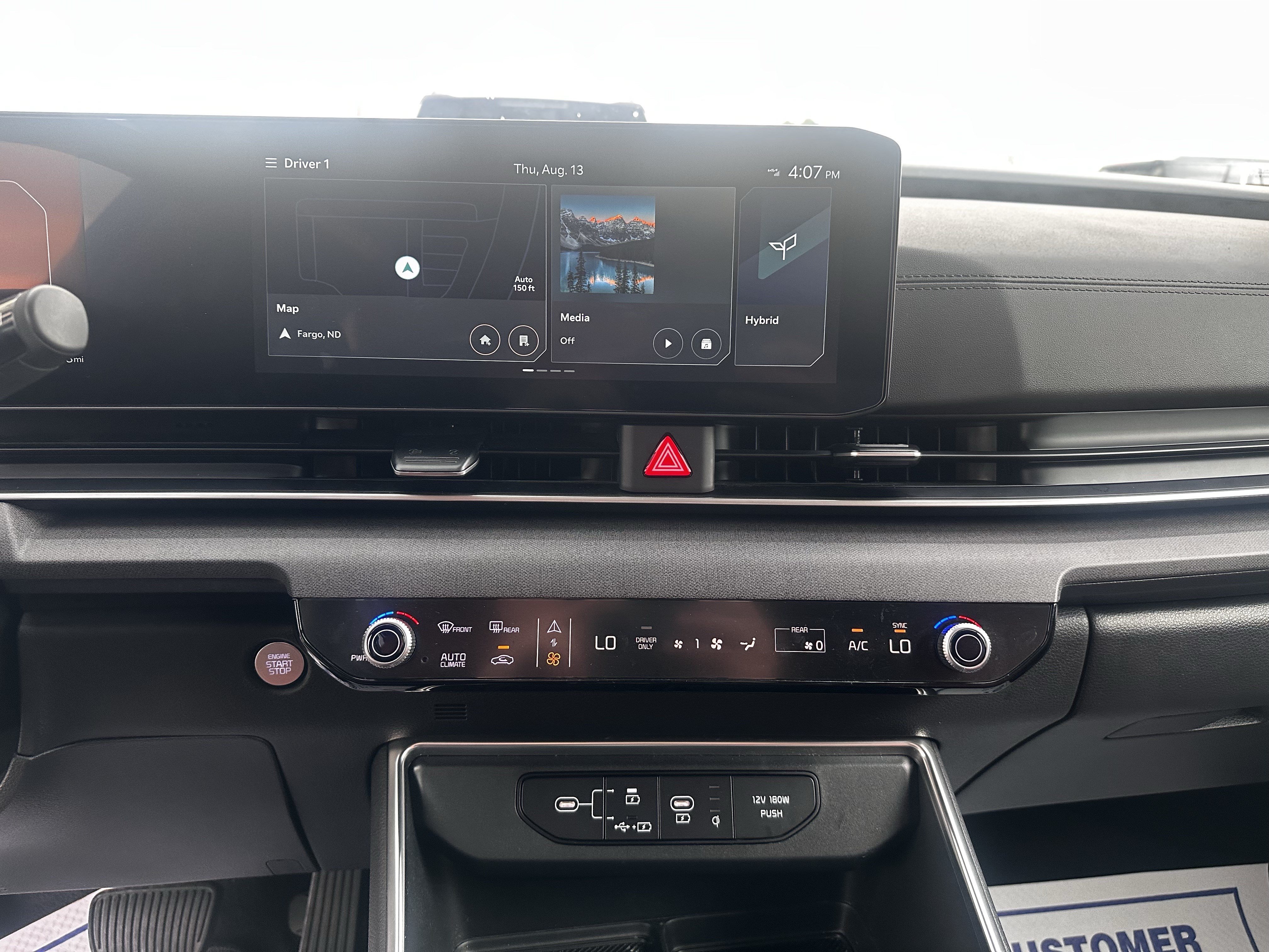 Used 2026 Kia Carnival SX FWD image 16