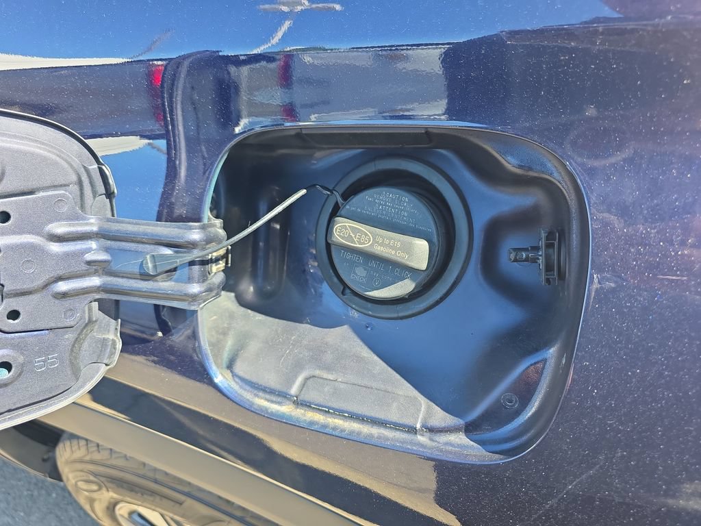 Used 2021 Toyota Highlander XLE AWD/4WD image 15