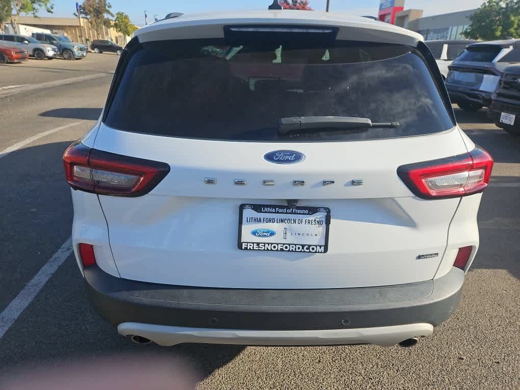 Certified 2023 Ford Escape SE w/ PHEV Premium Package FWD image 7