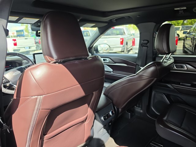 Certified 2025 Ford Explorer Platinum RWD image 15
