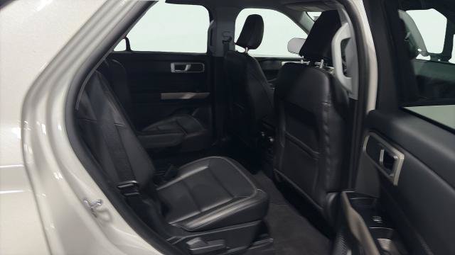 Certified 2023 Ford Explorer XLT w/ Equipment Group 202A AWD/4WD image 15