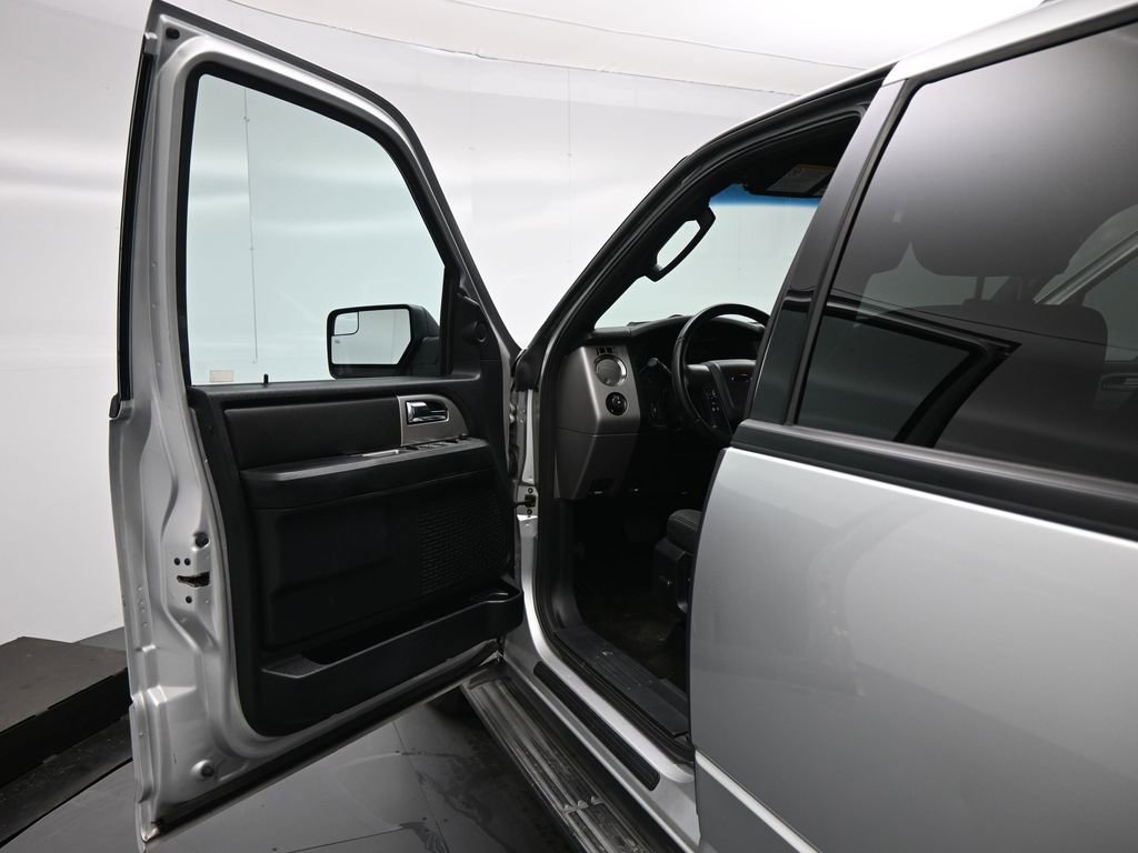 Certified 2017 Ford Expedition EL XLT image 9