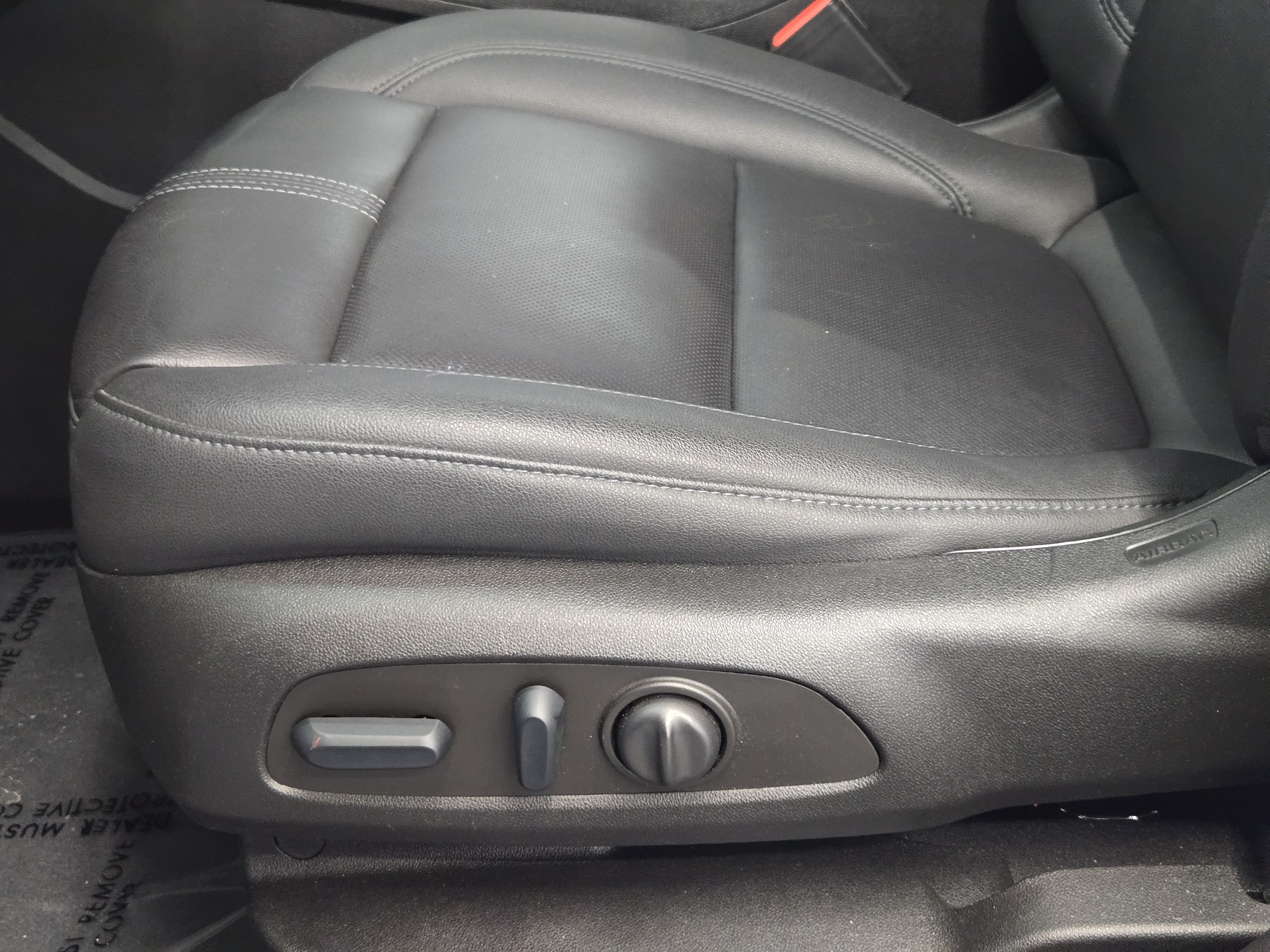 Used 2022 Chevrolet Blazer LT w/ Redline Edition FWD image 25