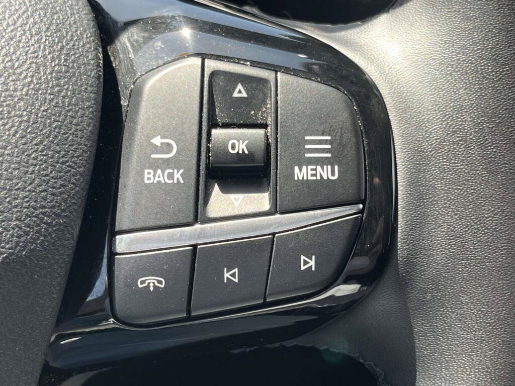 Certified 2024 Ford Escape Platinum AWD/4WD image 37