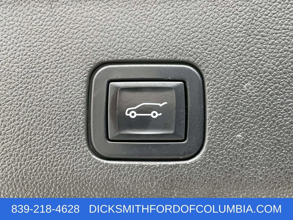 Used 2022 Chevrolet Tahoe RST w/ Luxury Package image 12