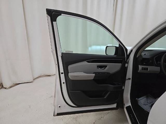Used 2023 Honda Pilot LX image 29