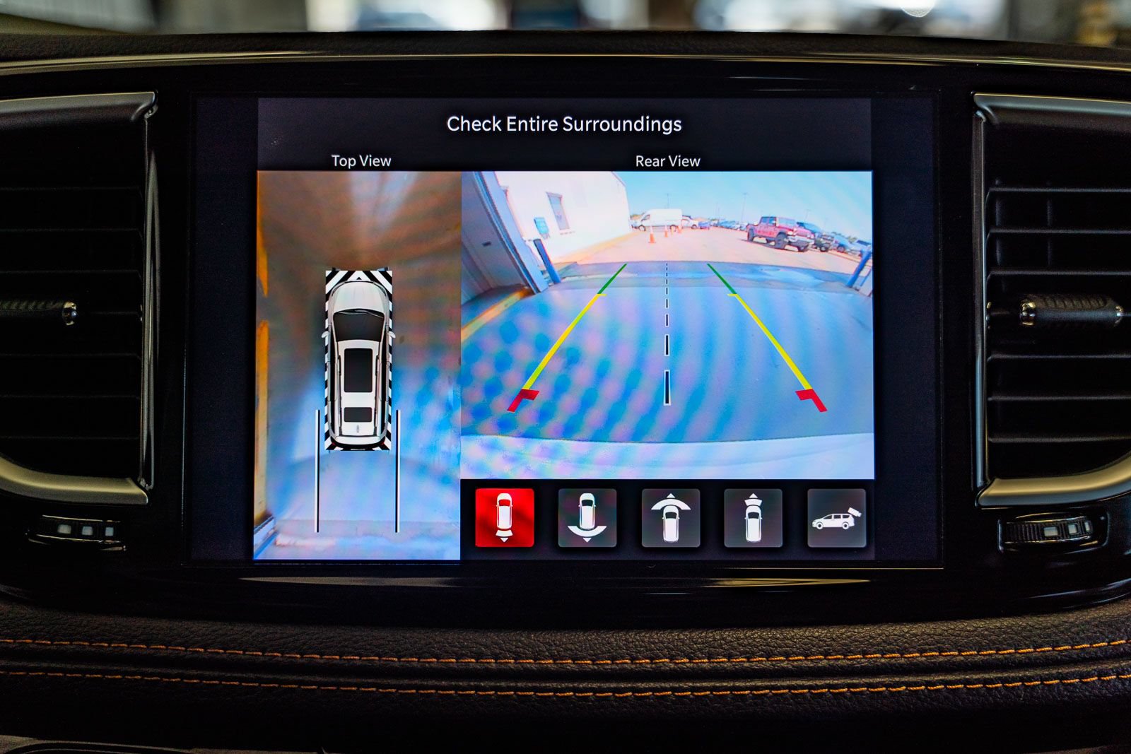 Used 2021 Chrysler Pacifica Pinnacle FWD image 35