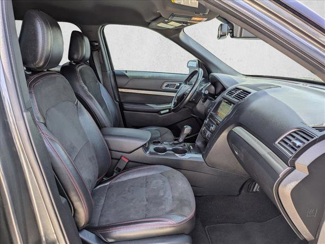 Certified 2018 Ford Explorer XLT w/ Equipment Group 202A FWD image 22