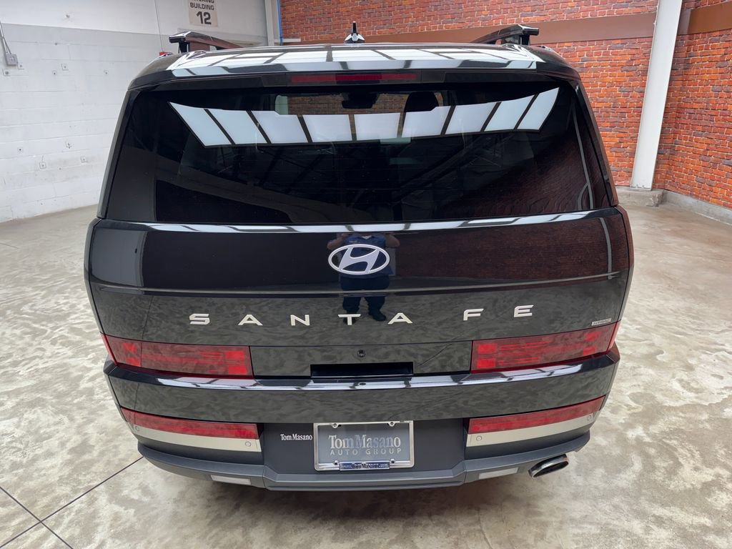 Used 2024 Hyundai Santa Fe Limited image 3