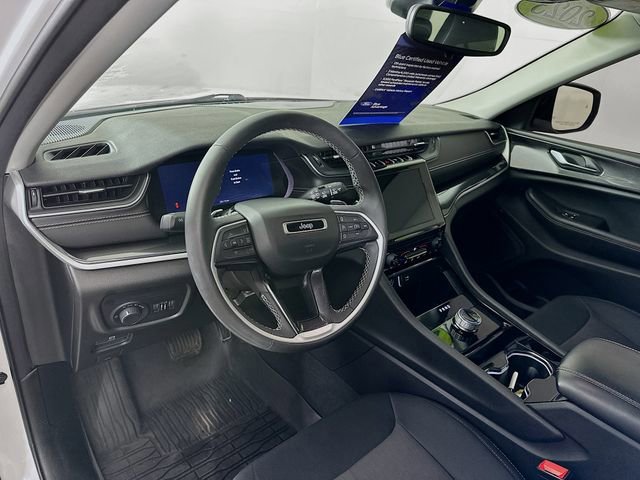 Used 2023 Jeep Grand Cherokee Laredo image 15