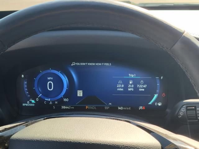 Certified 2022 Ford Explorer Platinum w/ Equipment Group 601A image 31