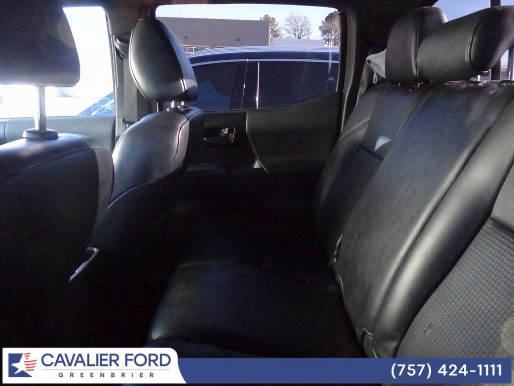 Used 2018 Toyota Tacoma TRD Off-Road image 11