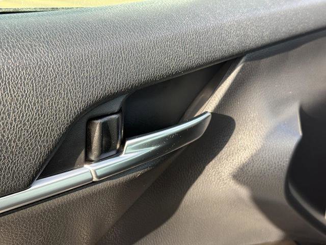 Used 2022 Toyota Camry SE w/ Convenience Package image 12