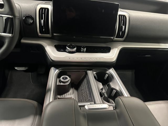Certified 2025 Ford Expedition Max Active AWD/4WD image 11