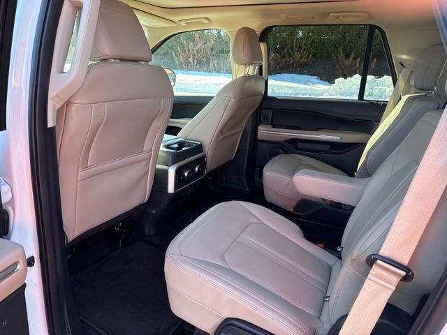 Certified 2024 Ford Expedition Limited image 11