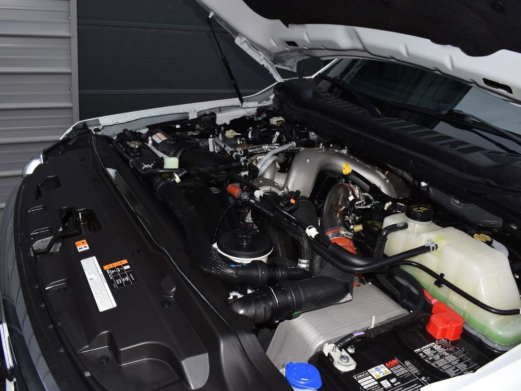 Certified 2024 Ford F350 Platinum w/ FX4 Off-Road Package image 44