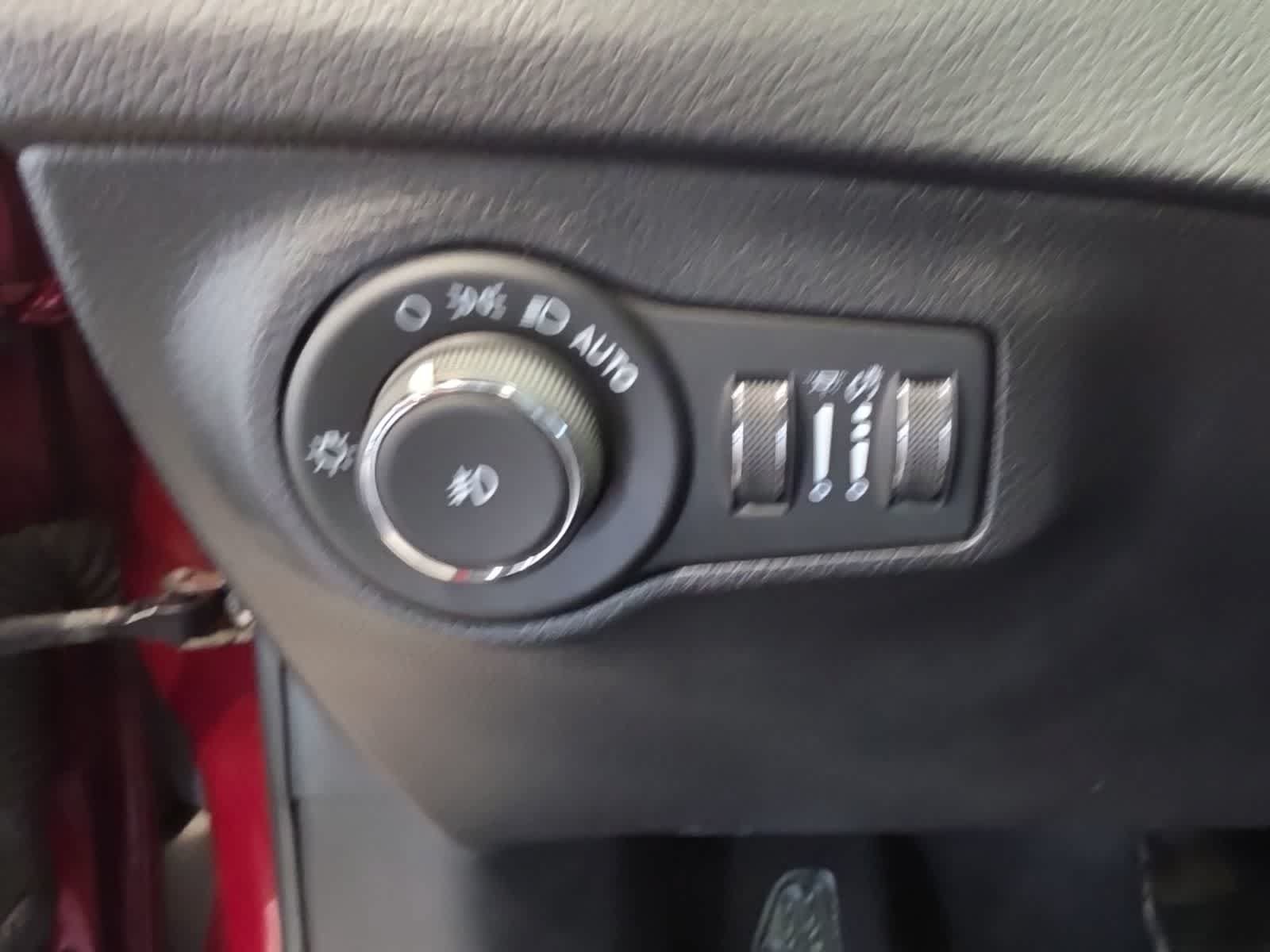 Used 2021 Jeep Compass Latitude w/ Sun and Sound Group AWD/4WD image 20