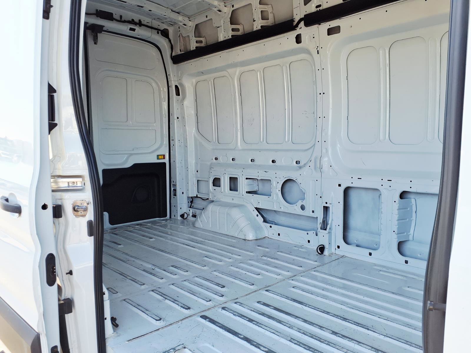Certified 2023 Ford Transit 250 148 High Roof RWD image 14