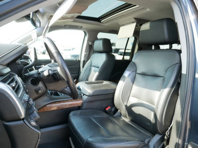 Used 2020 Chevrolet Suburban Premier AWD/4WD image 14