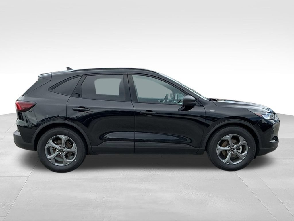 Certified 2025 Ford Escape ST-Line FWD image 11