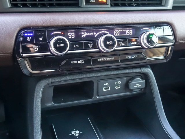 Used 2024 Honda Pilot Elite image 26
