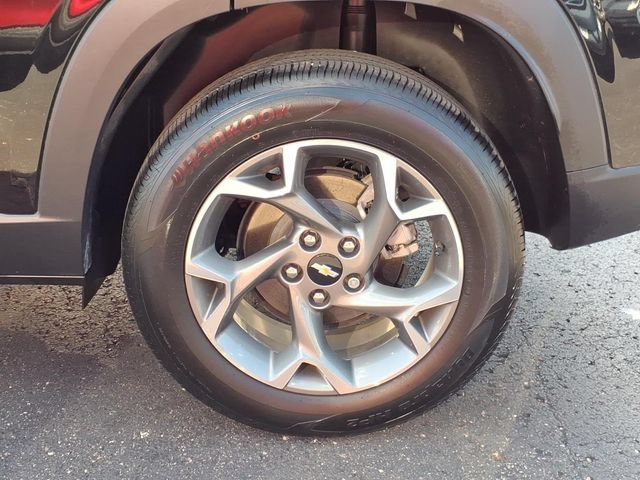 Used 2024 Chevrolet Trax LT w/ Driver Confidence Package FWD image 8