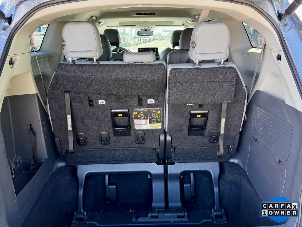 Used 2024 Toyota Sienna XLE image 16