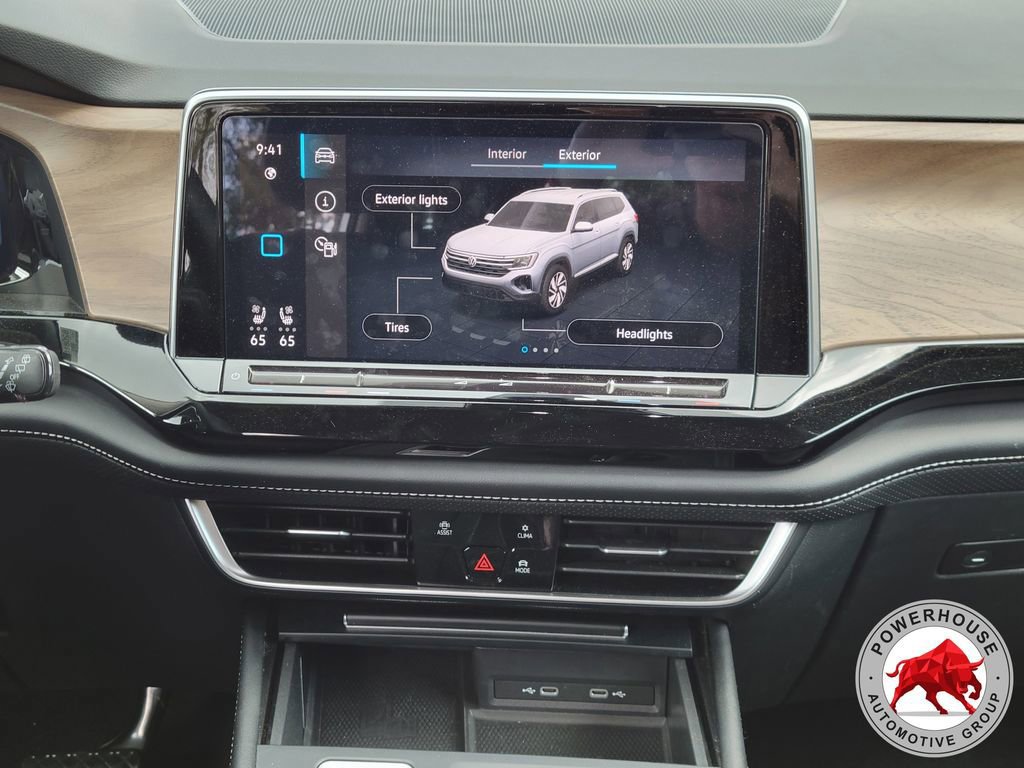 Used 2024 Volkswagen Atlas SE image 21