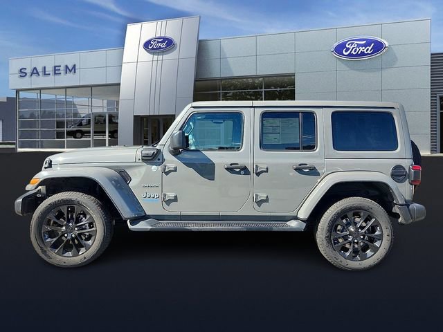 Used 2021 Jeep Wrangler Unlimited Sahara w/ Cold Weather Group AWD/4WD image 5