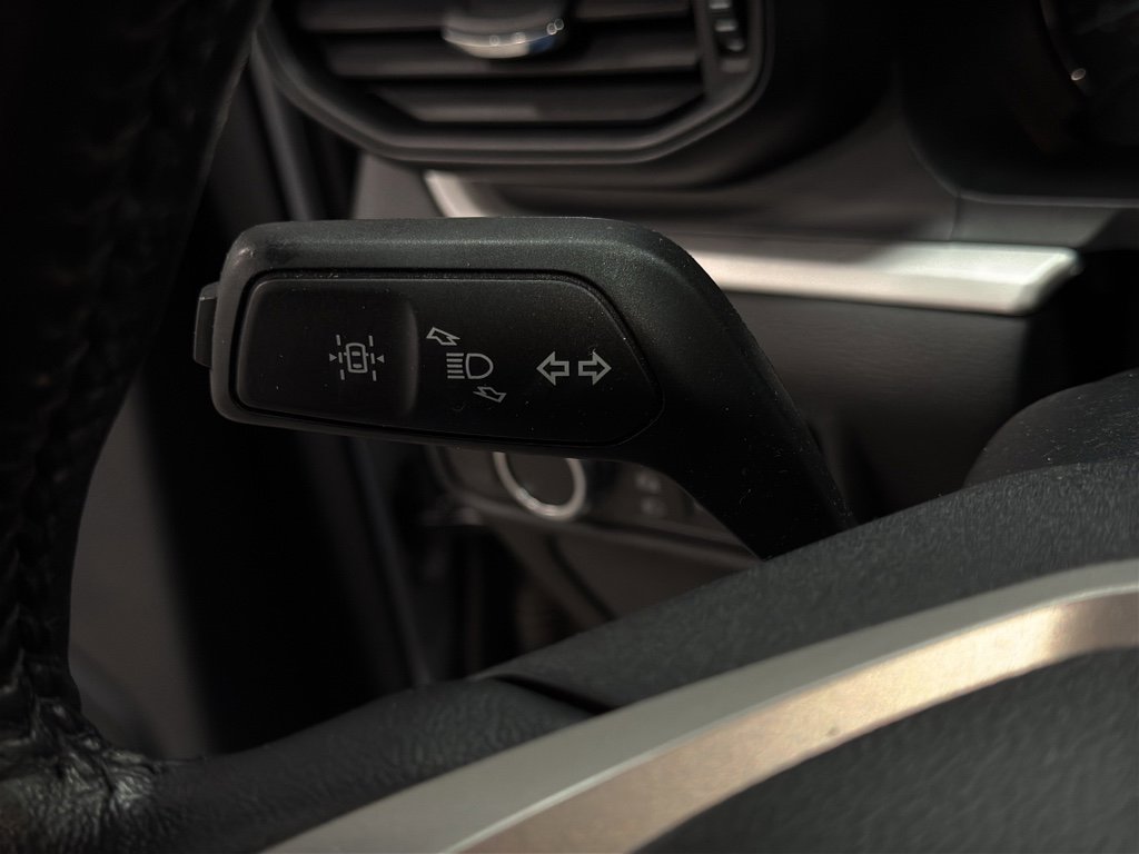 Certified 2022 Ford Explorer XLT w/ Class IV Trailer Tow Package image 15