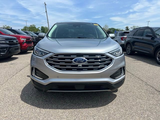Certified 2024 Ford Edge Titanium w/ Equipment Group 301A AWD/4WD image 2