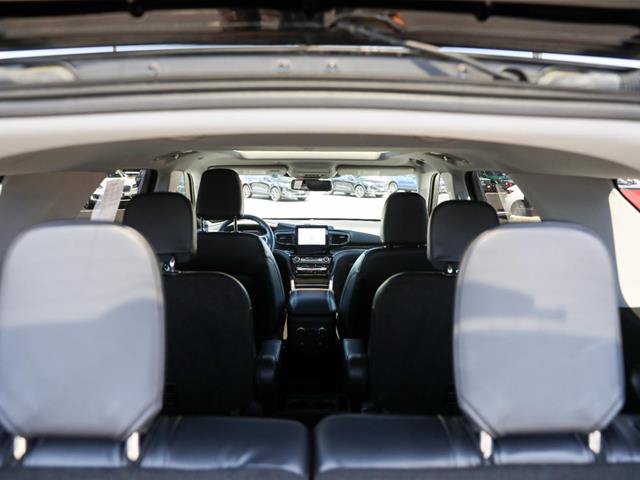 Certified 2021 Ford Explorer Limited w/ Hybrid Equipment Group 310A AWD/4WD image 14