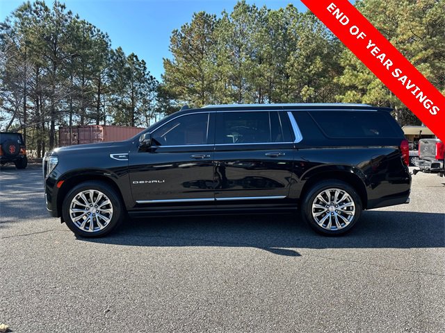 Used 2022 GMC Yukon XL Denali image 4