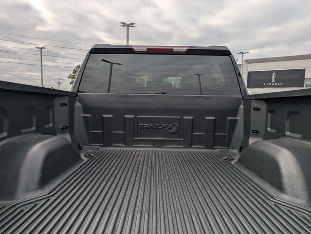 Used 2025 GMC Sierra 1500 SLT AWD/4WD image 30