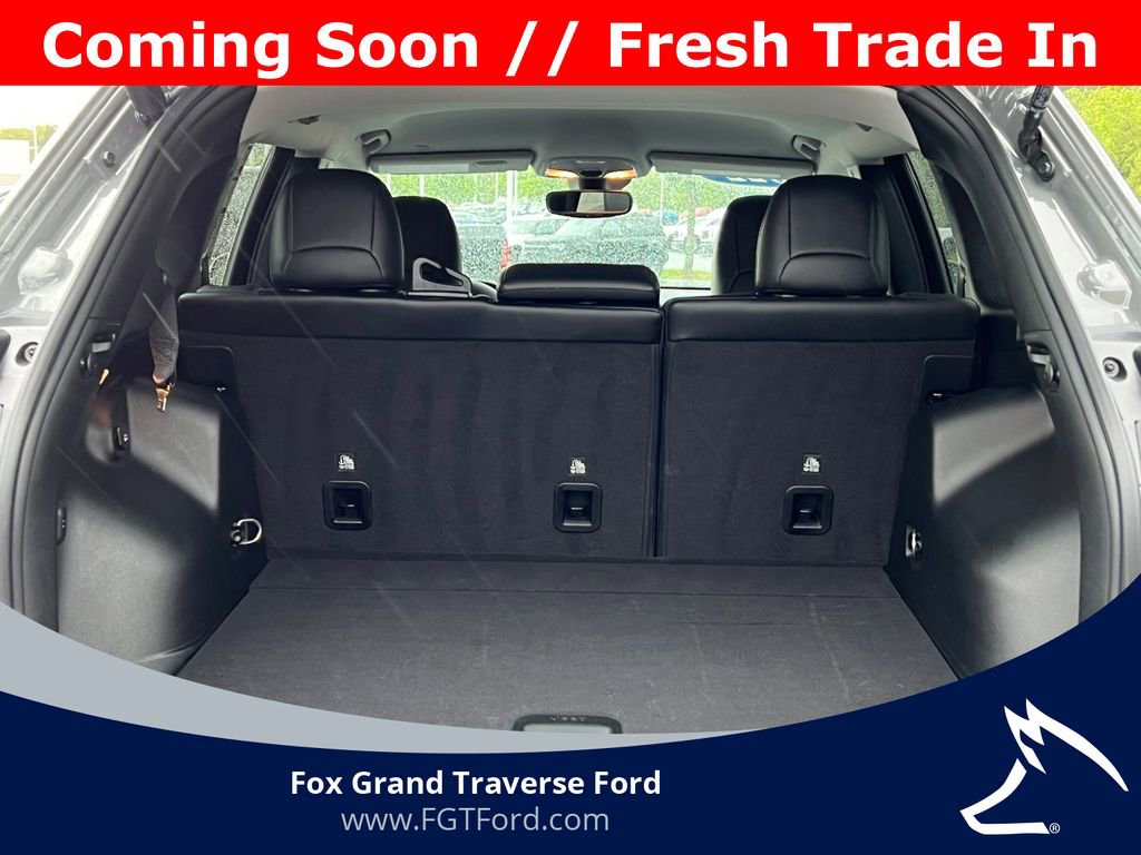 Used 2022 Jeep Cherokee Trailhawk w/ Premium Leather Package AWD/4WD image 35