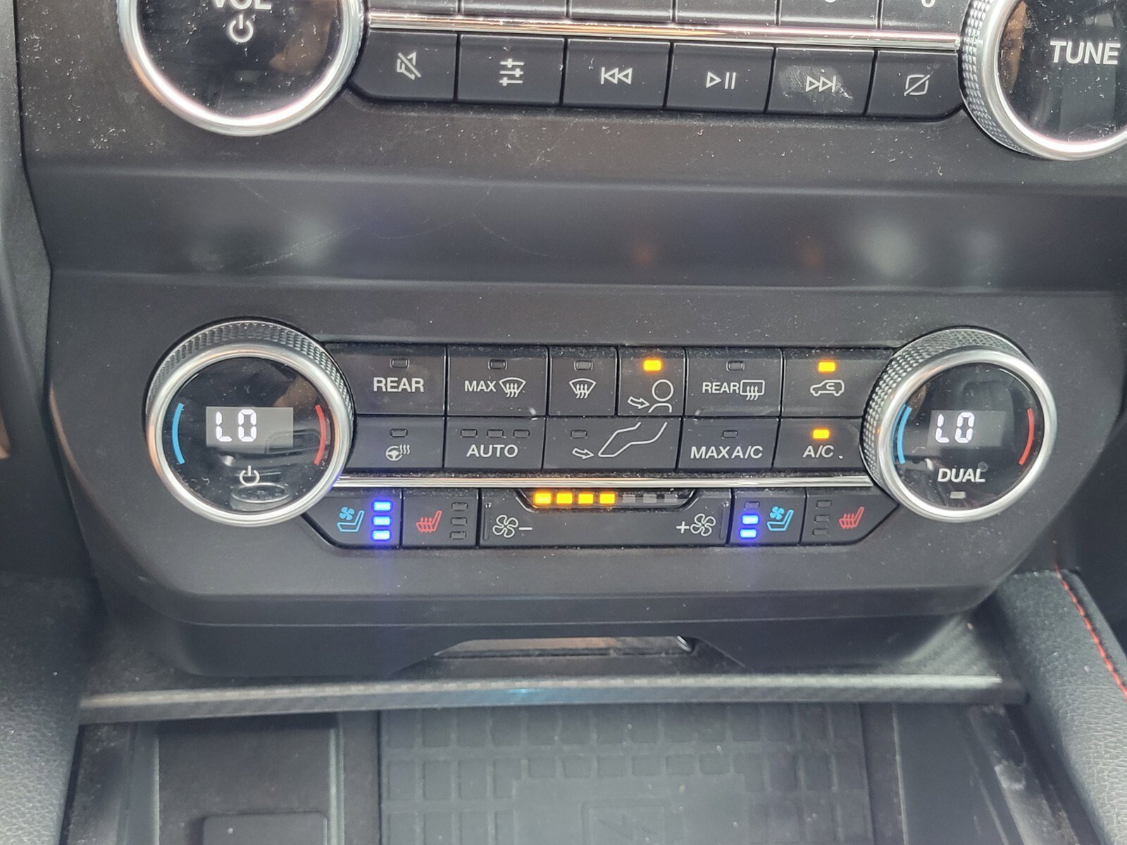 Certified 2021 Ford Expedition Max Limited RWD image 20