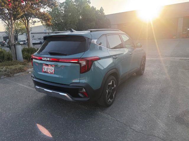 Used 2024 Kia Seltos EX FWD image 3