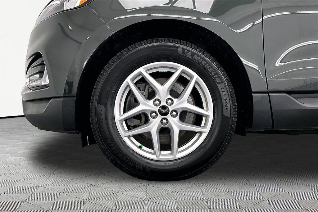 Certified 2023 Ford Edge SEL w/ Convenience Package AWD/4WD image 9