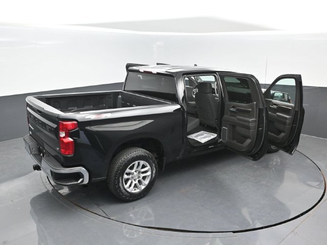 Used 2023 Chevrolet Silverado 1500 LT AWD/4WD image 25