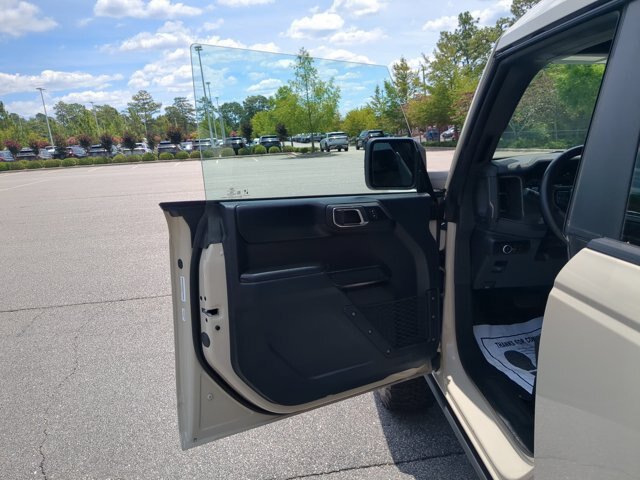 Certified 2025 Ford Bronco Badlands AWD/4WD image 13
