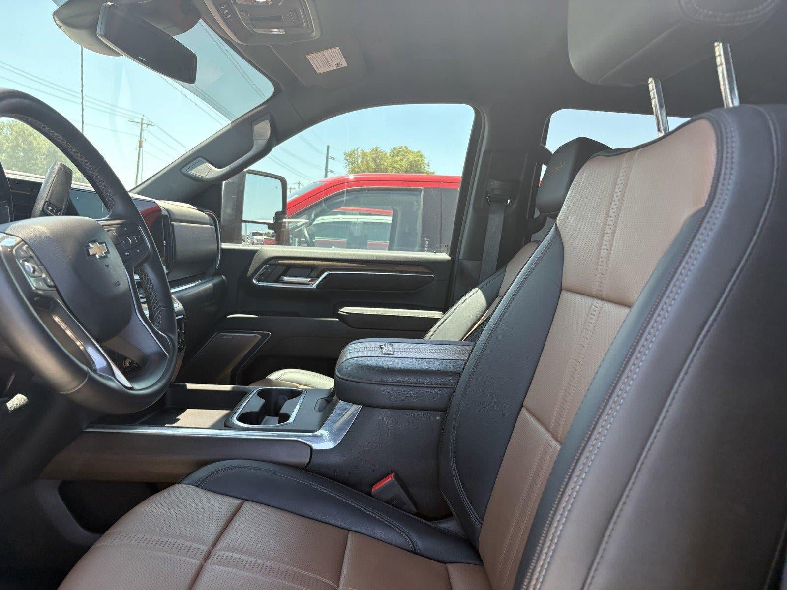 Used 2024 Chevrolet Silverado 3500 High Country AWD/4WD image 13