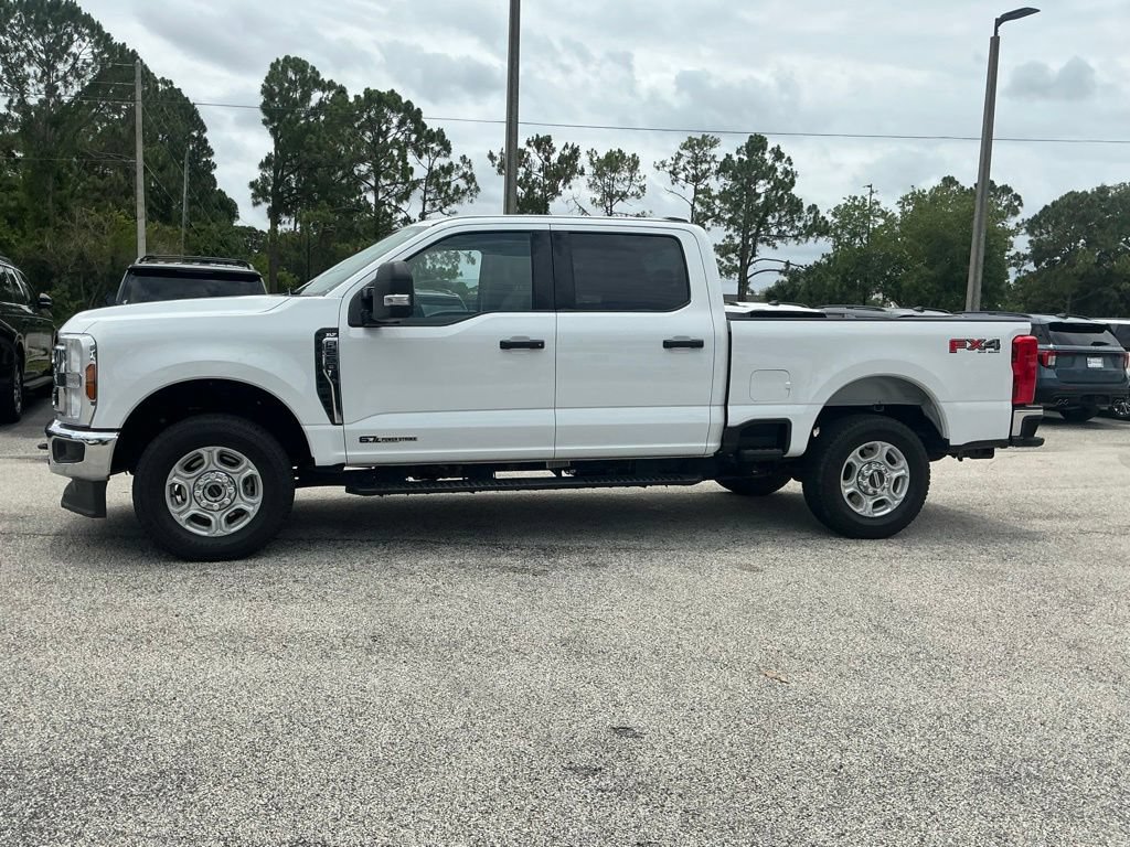 Certified 2025 Ford F250 XLT w/ FX4 Off-Road Package AWD/4WD image 4