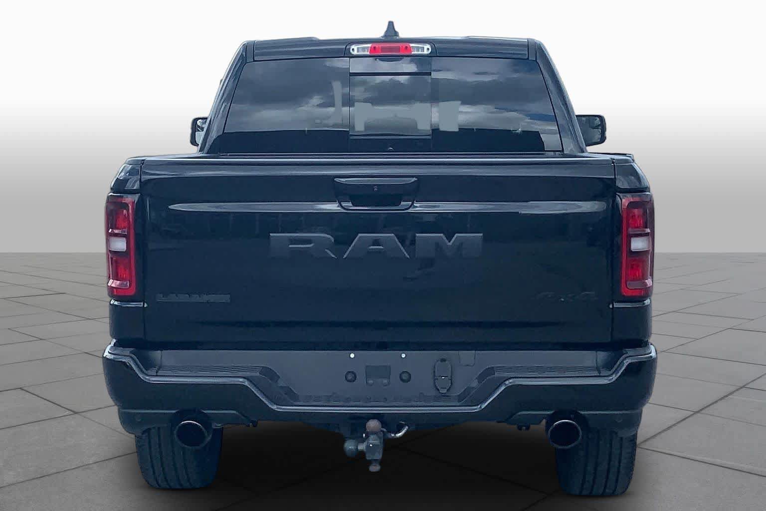 Used 2025 RAM 1500 Laramie w/ Night Edition AWD/4WD image 5