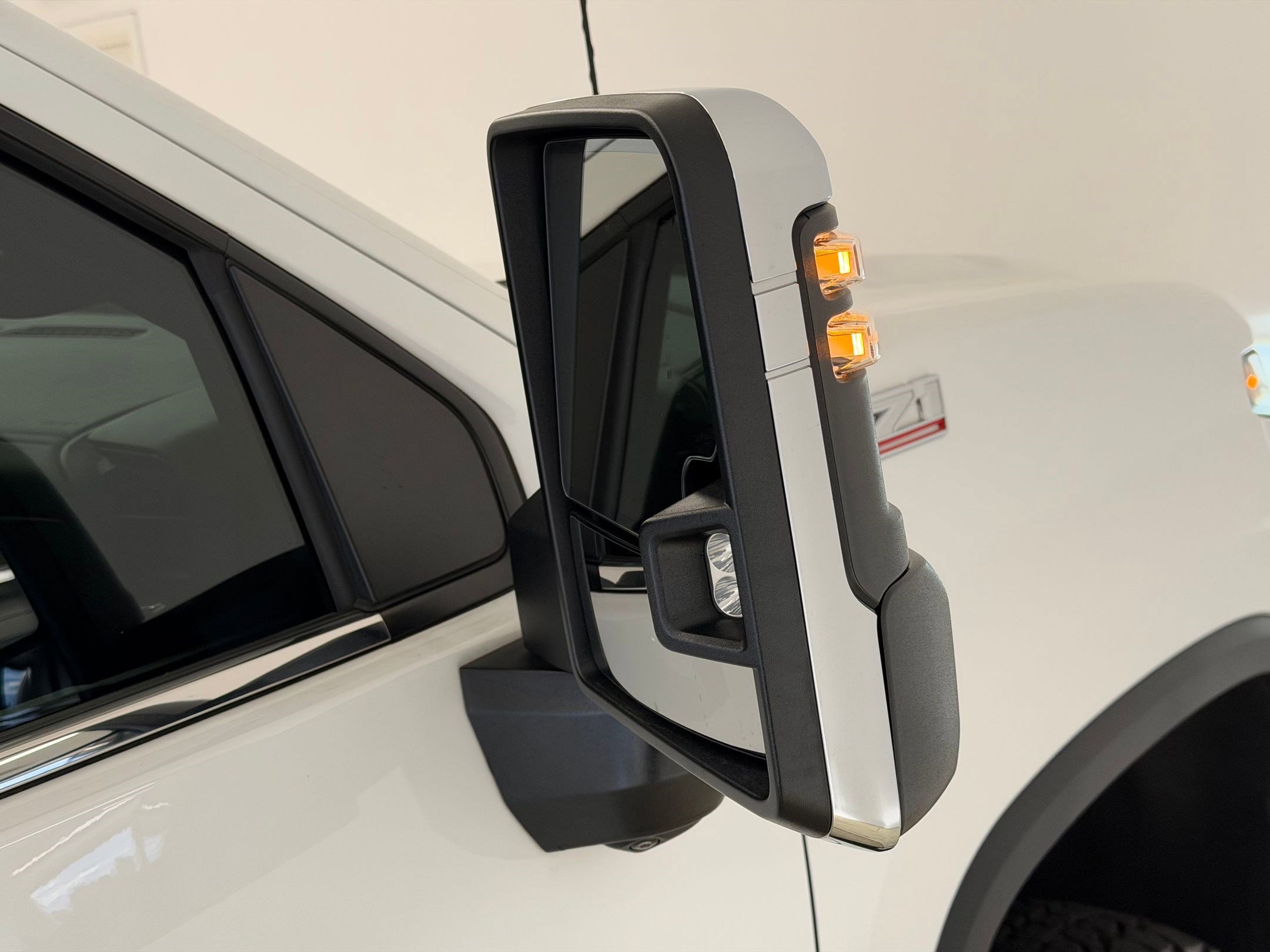 Used 2024 Chevrolet Silverado 2500 LTZ w/ LTZ Plus Package image 20