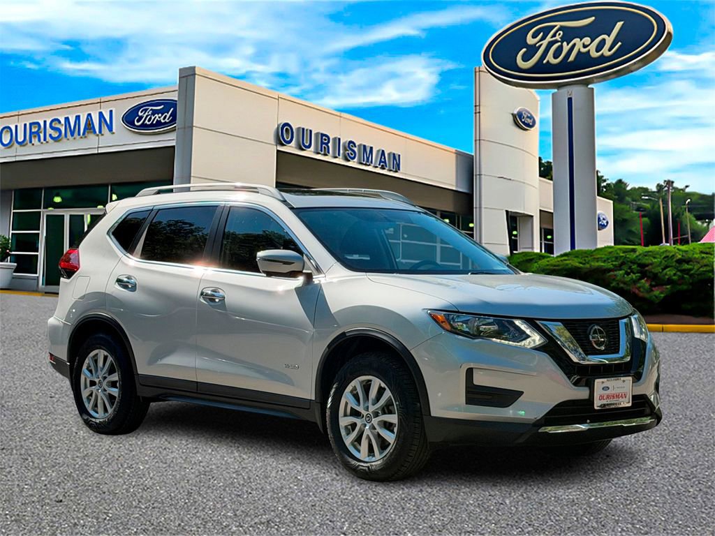 Used 2018 Nissan Rogue SV w/ Premium Package