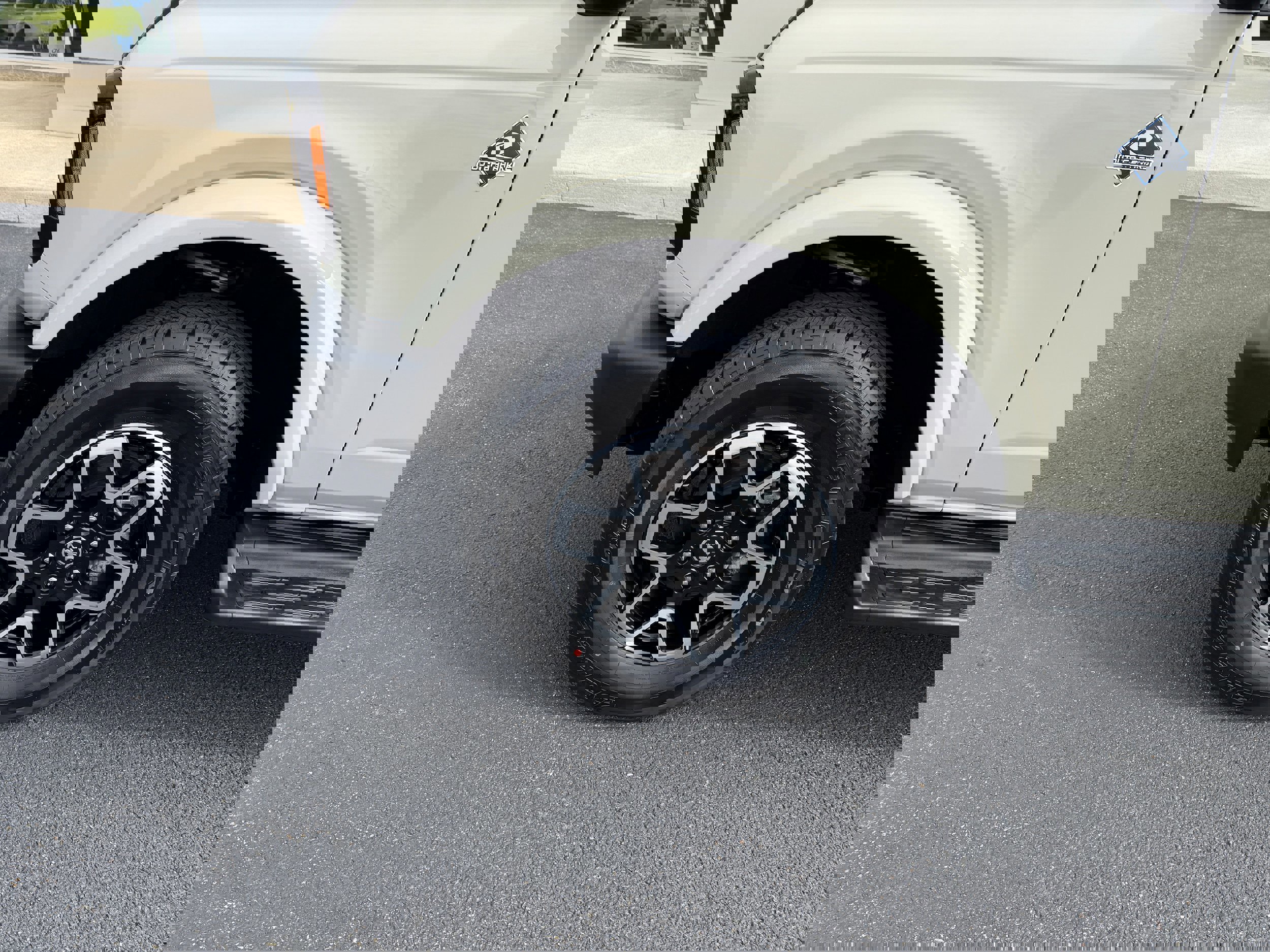 Certified 2025 Ford Bronco Outer Banks image 11