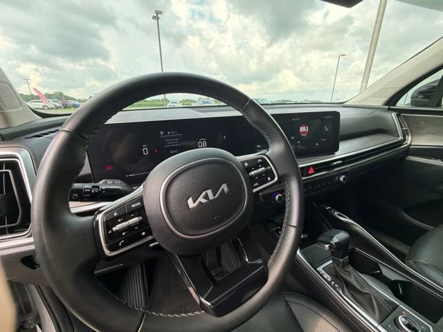 Used 2024 Kia Sorento X-Line EX AWD/4WD image 11